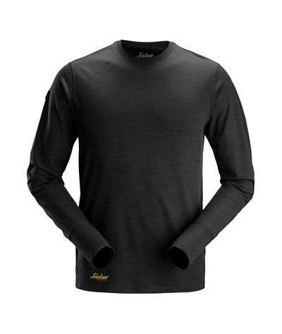 Long-sleeved wool t-shirt